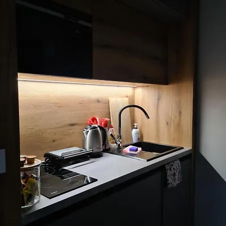 Mostowa 23 Bruno Apartment, Self Check-in 24h, Free Parking, Air-conditioning Daire Poznan