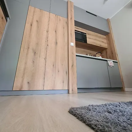Апартаменти Mostowa 23 Bruno Apartment, Self Check-in 24h, Free Parking, Air-conditioning