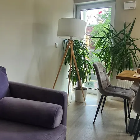 Mostowa 23 Bruno Apartment, Self Check-in 24h, Free Parking, Air-conditioning * Познань