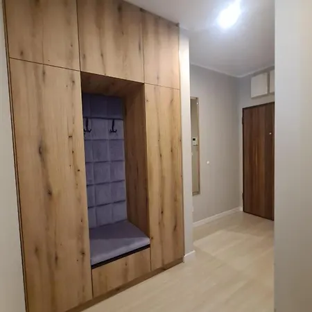Mostowa 23 Bruno Apartment, Self Check-in 24h, Free Parking, Air-conditioning * Познань